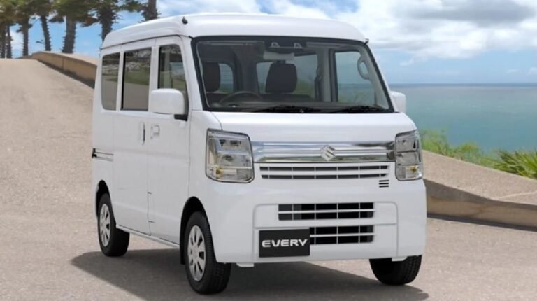 Suzuki Every VXR mini-van offered with Rs. 350,000 discount in Pakistan under limited-time promotion