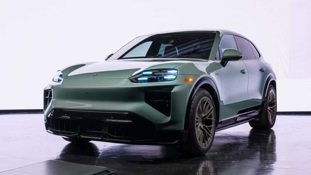 Porsche Cayenne Electric Stuns the EV World With 1,140 HP and Lightning-Fast Charging Porsche Cayenne Electric SUV with 1,140 HP, 400-mile range, and ultra-fast charging