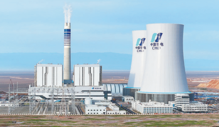 'Energy oasis' rises from Gobi desert