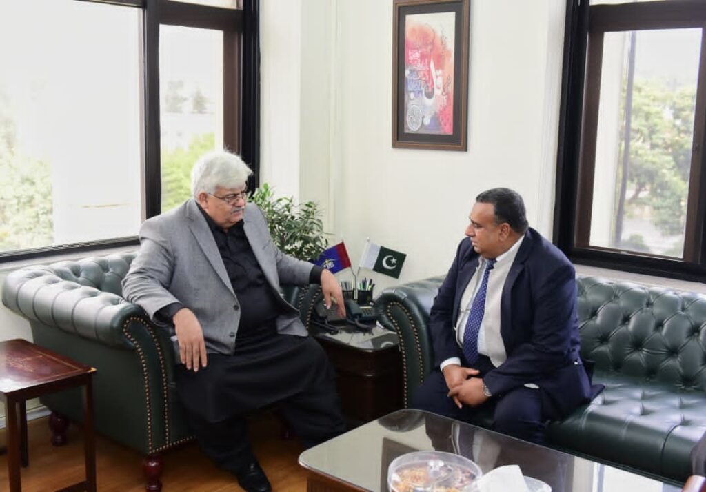 Bangladesh High Commissioner and NBR Delegation Visit FBR to Strengthen Tax Cooperation and Bilateral Economic Ties Bangladesh High Commissioner and NBR Delegation Visit FBR to Strengthen Tax Cooperation