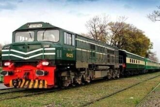 Pakistan Railways earns over Rs 300b in four years