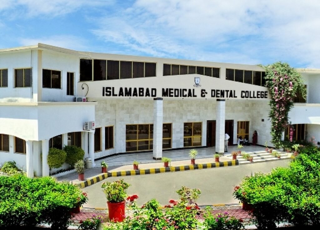 IMDC hosts scientific model competition and entrepreneurship seminar