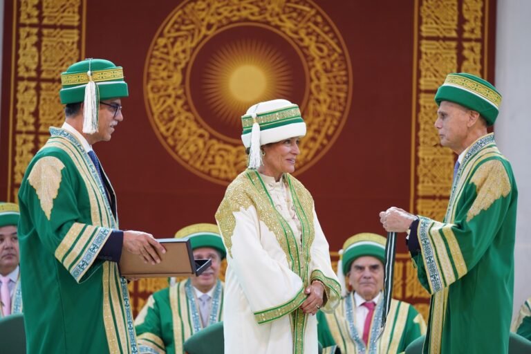Aga Khan University graduates over 400 students, installs Princess Zahra Aga Khan as pro-chancellor Aga Khan University graduates over 400 students, installs Princess Zahra Aga Khan as pro-chancellor