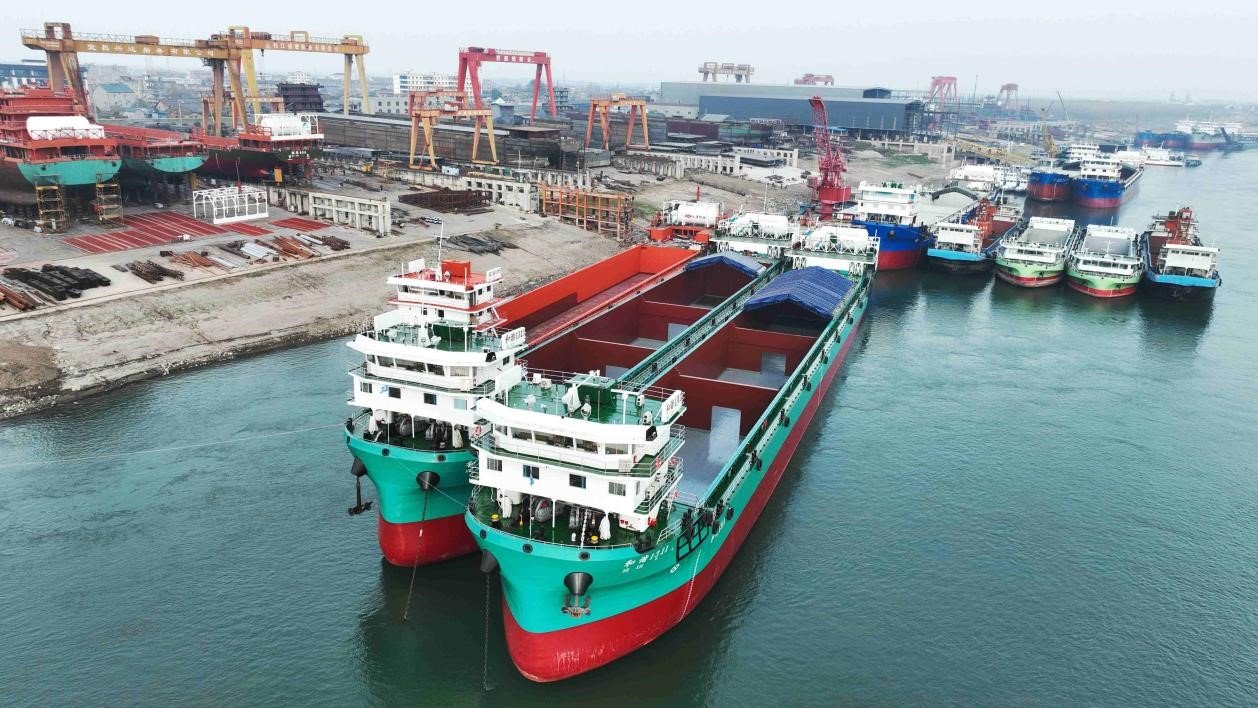Hubei’s inland shipping industry strives for green, smart development