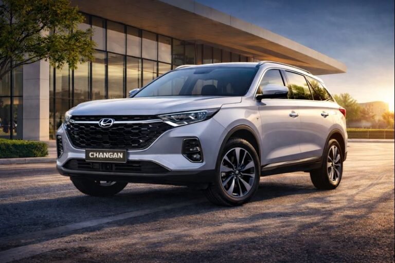Changan Pakistan announces a Rs700,000 New Year price reduction on the Oshan X7 FutureSense SUV.