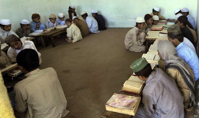 2,162 students complete ALP program in Madaris across Pakistan