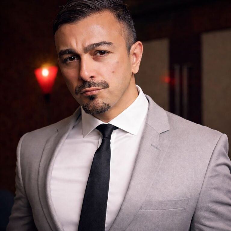 Pakistani actor Shaan Shahid speaks at a press conference about his decision not to work in India.