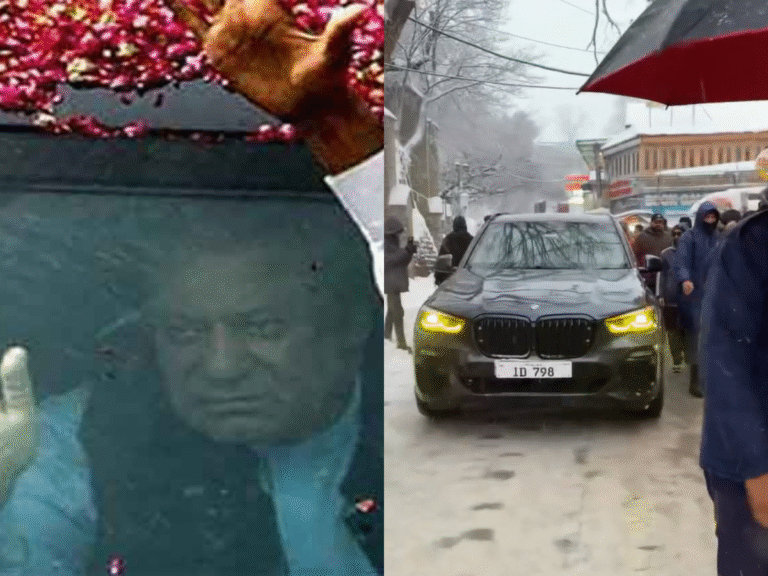 Nawaz Sharif with family visiting Murree Mall Road during heavy snowfall.