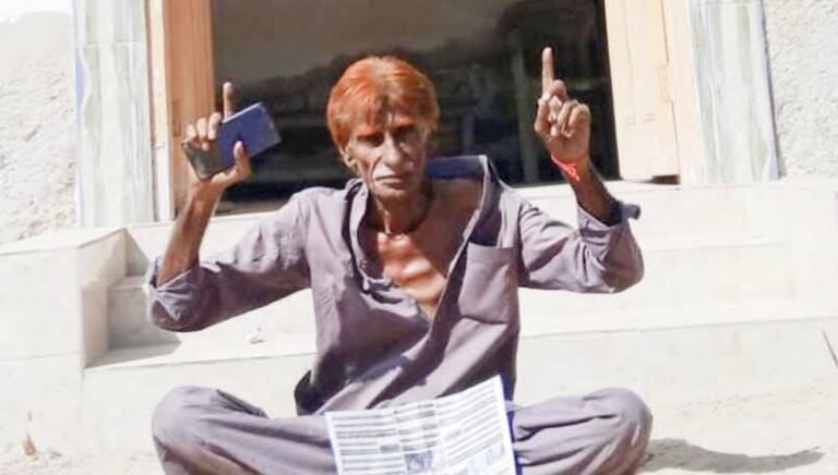 Veteran journalist Nawaz Sheikh in Sujawal battling health complications and financial hardship