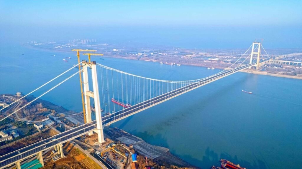 The Shuangliu Yangtze River Bridge: an engineering feat with ecological sensitivity