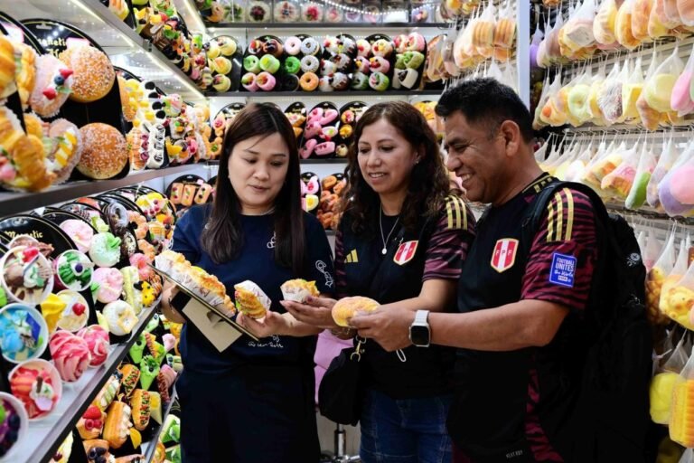 China's bag charm economy: small accessories, big cultural impact China's bag charm economy: small accessories, big cultural impact