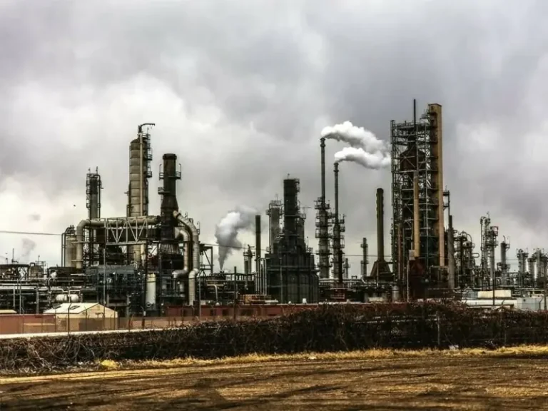 Cnergyico signs 20-year pipeline agreement with Asia Petroleum Limited for fuel transport.