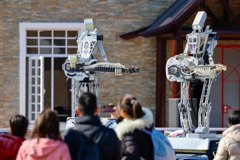 Short-term rental boom puts humanoid robots to work on short gigs