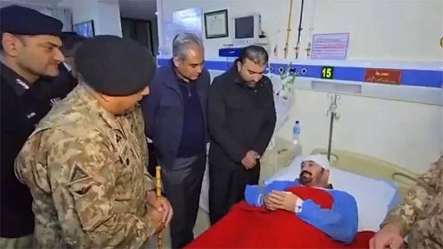 Naqvi, Bugti and Balochistan corps commander visit injured police personnel at CMH Quetta
