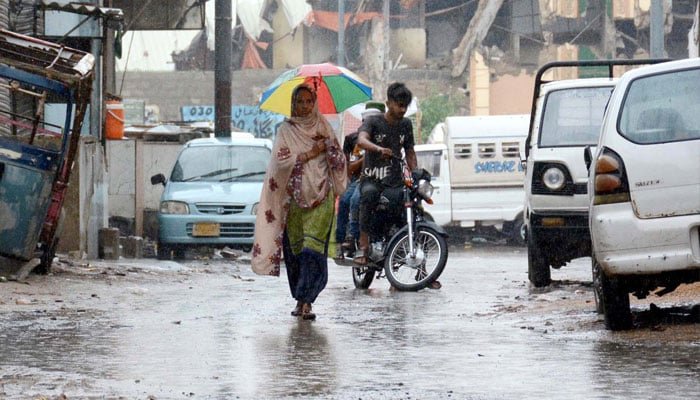 PMD forecasts rainfall, strong winds across Pakistan ahead of Ramadan
