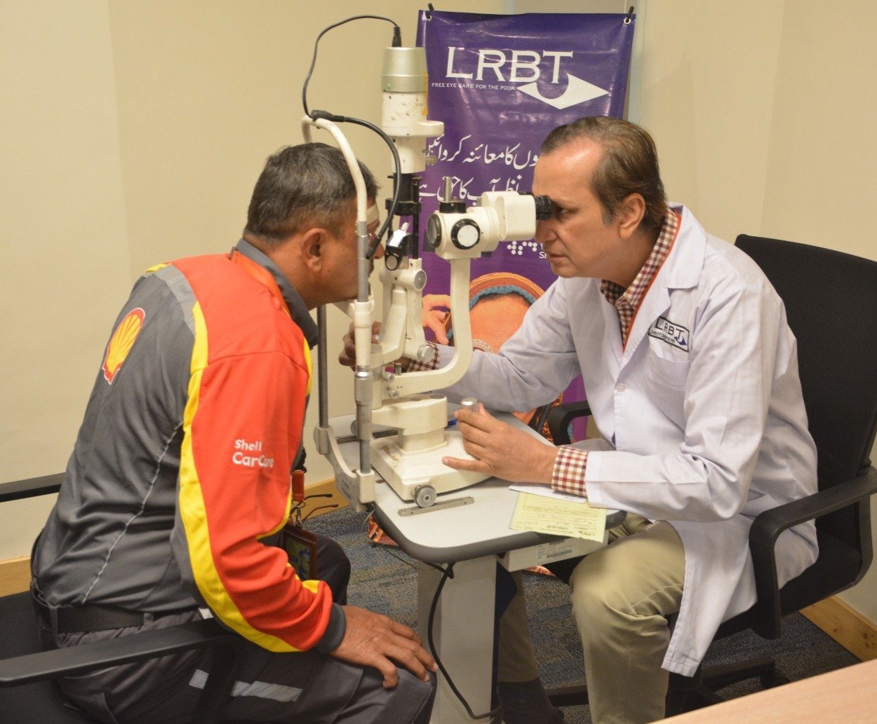 Wafi Energy Pakistan holds free eye camp for retailers in Karachi