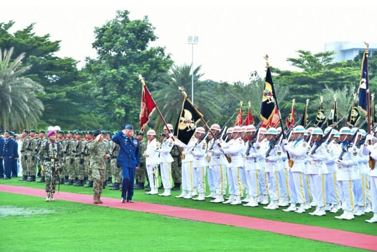 Air Chief Calls on Indonesian President & Military Leadership During His Visit to Indonesia