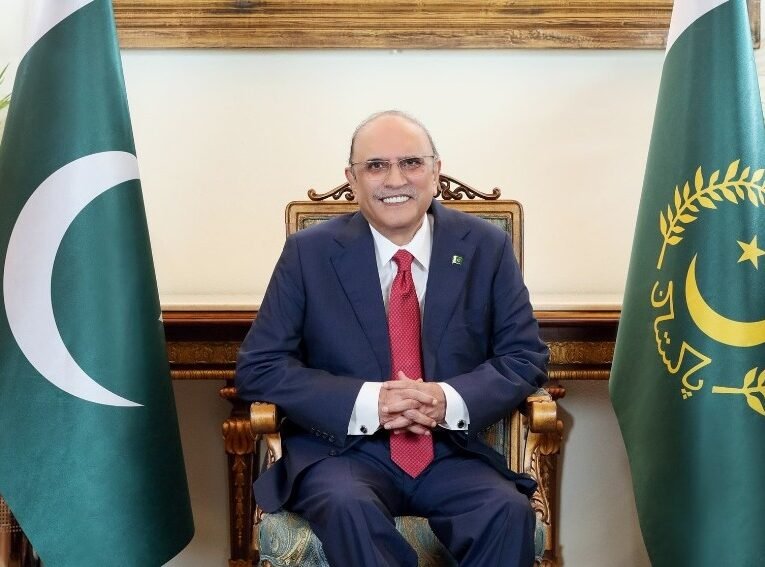 President Zardari urges Pakistanis to strive for legacy future generations will remember