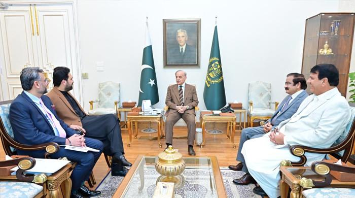 KP CM says meeting with PM Shehbaz focused on security, governance, finances