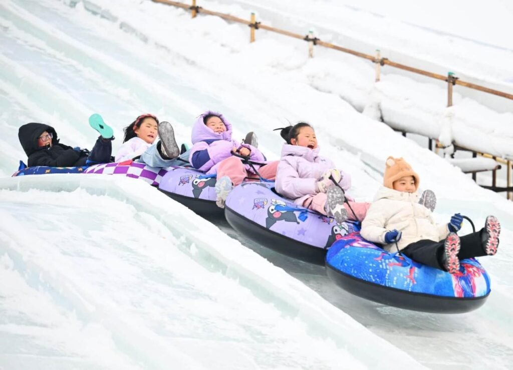 China's ice-and-snow tourism sector experiences sustained boom