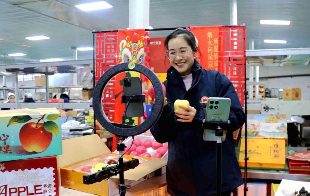 China maintains position as world's top apple producer and consumer