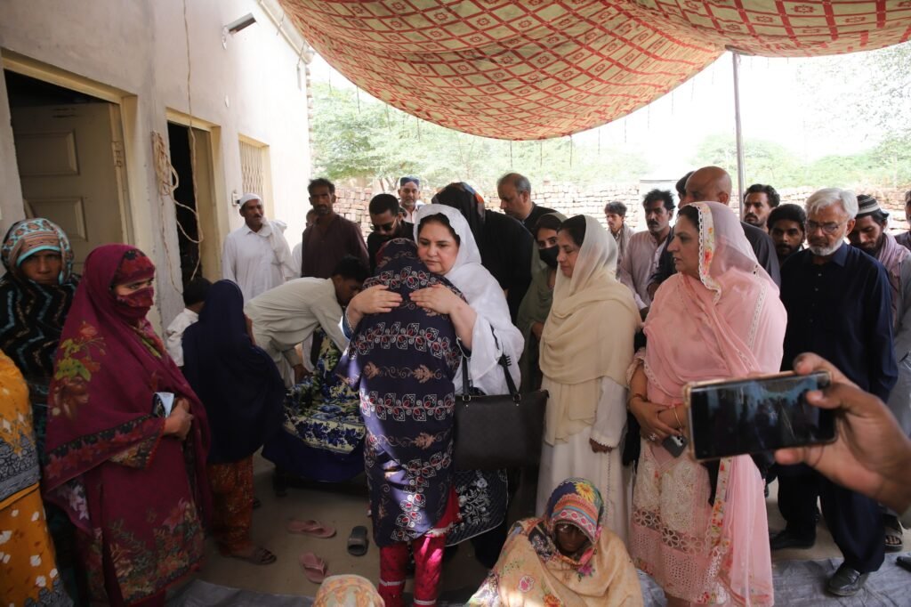Rubina Khalid visits Rahim Yar Khan victims, announces Rs1m aid for deceased families