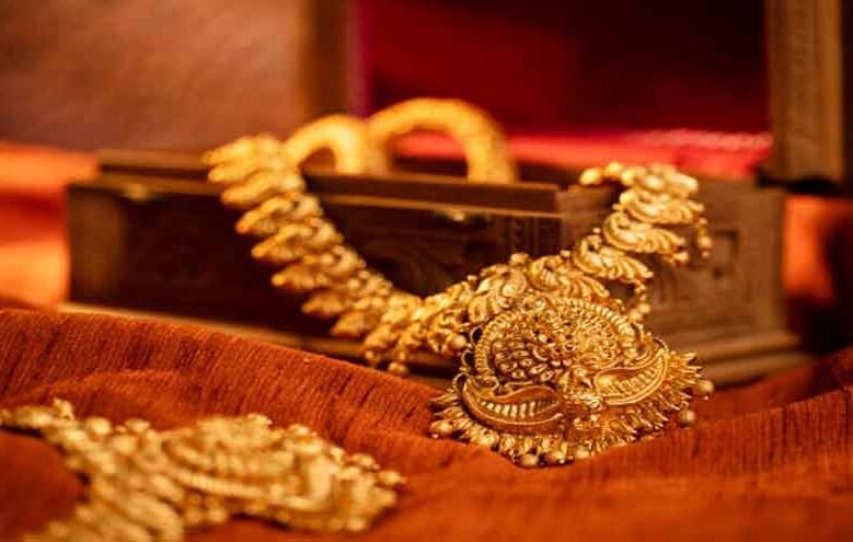 Gold rises Rs2,800 to Rs478,762 per tola in Pakistan on March 31