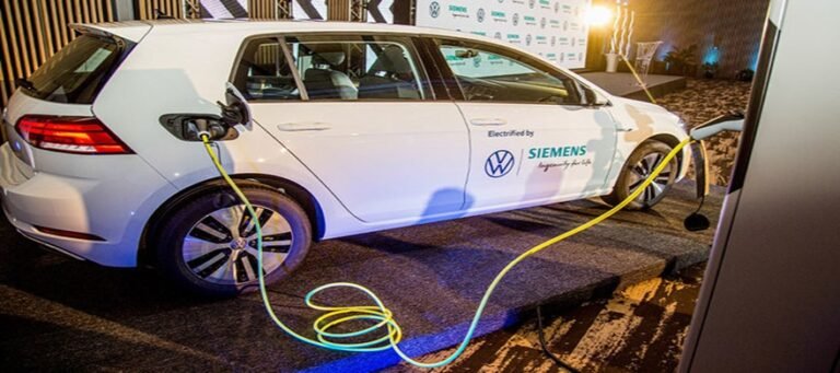 Electric vehicles offer opportunity to modernize Pakistan’s auto industry, study says