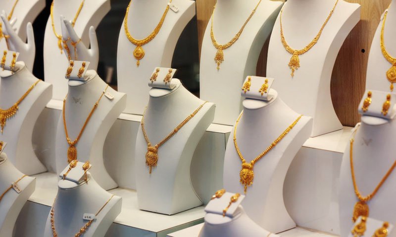 Gold price in Pakistan holds at Rs523,762 per tola after recent increase