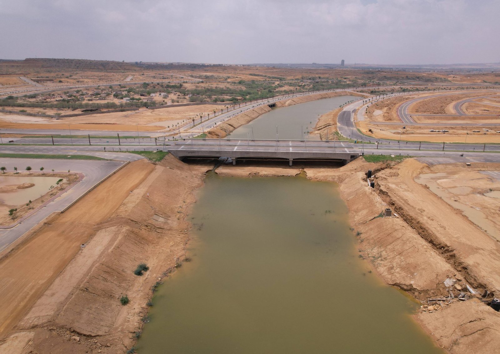 Punjab plans to clear flood zones, approves construction of 17 mini dams