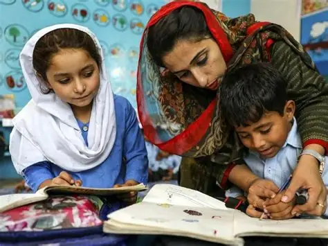Sindh trains 21,500 teachers to improve early-grade learning