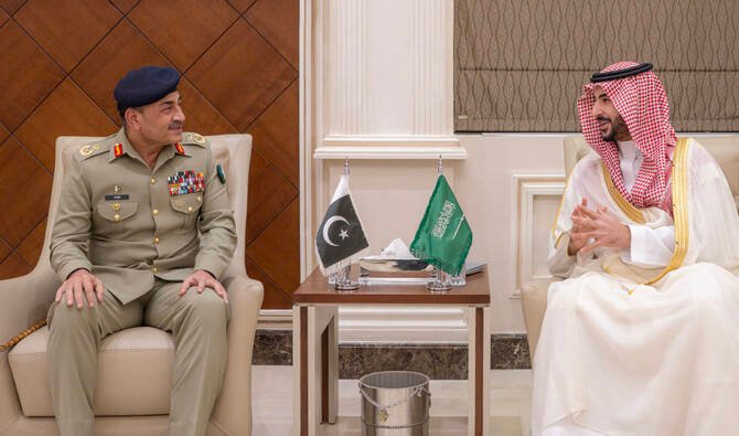 Pakistan, Saudi Arabia discuss measures to halt Iranian attacks after meeting in Riyadh