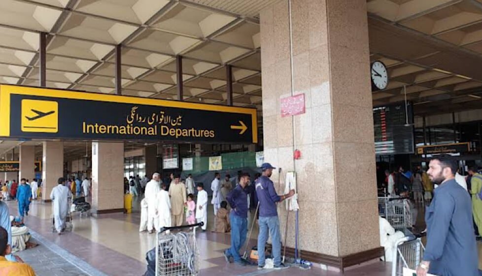 Viral video sparks questions over Zamzam water distribution at Karachi airport