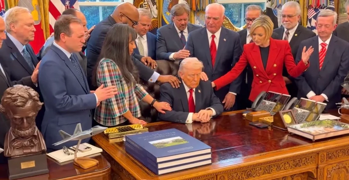 Pastors gather in Oval Office to pray for Donald Trump amid Iran conflict