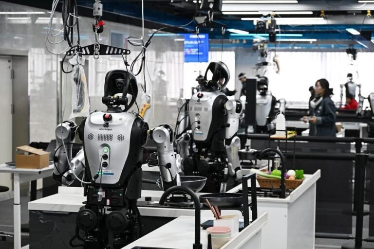 Chinese tech companies drive strong corporate earnings growth in 2025 reports
