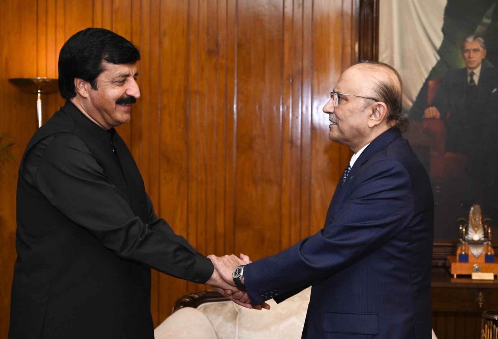 Governor Punjab meets President Zardari to discuss governance and public welfare