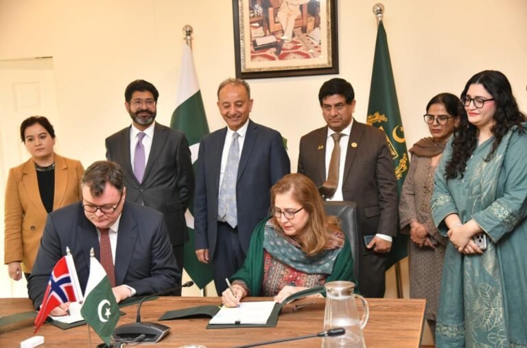Pakistan and Norway sign carbon market agreement under Paris Agreement for climate finance