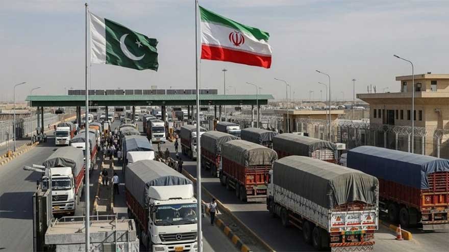 Pakistan opens transit corridor with Iran, dispatches first shipment to Uzbekistan