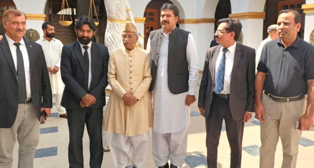 Punjab law minister meets bar representatives to discuss lawyers’ issues and infrastructure