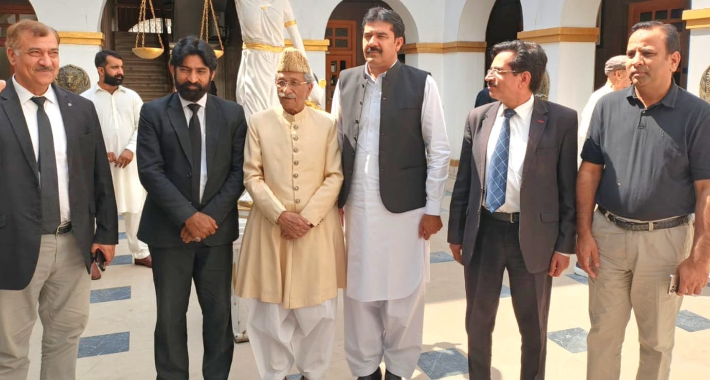 Punjab law minister discusses lawyers’ issues, judicial infrastructure with Okara, Pakpattan bar representatives