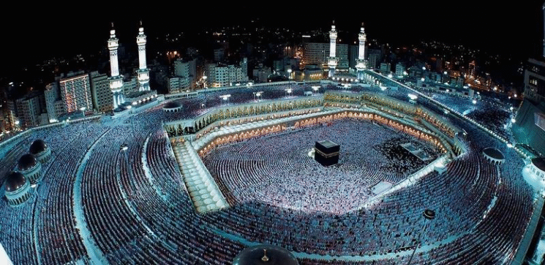 Pilgrims performing Sa‘i between Safa and Marwah during Hajj 2026