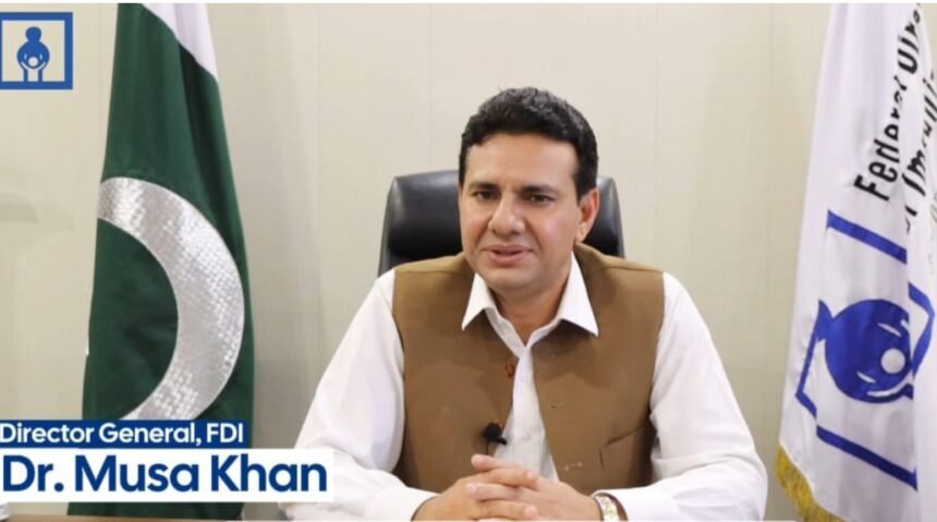 Health workers marking World Immunization Week 2026 by vaccinating children in Pakistan