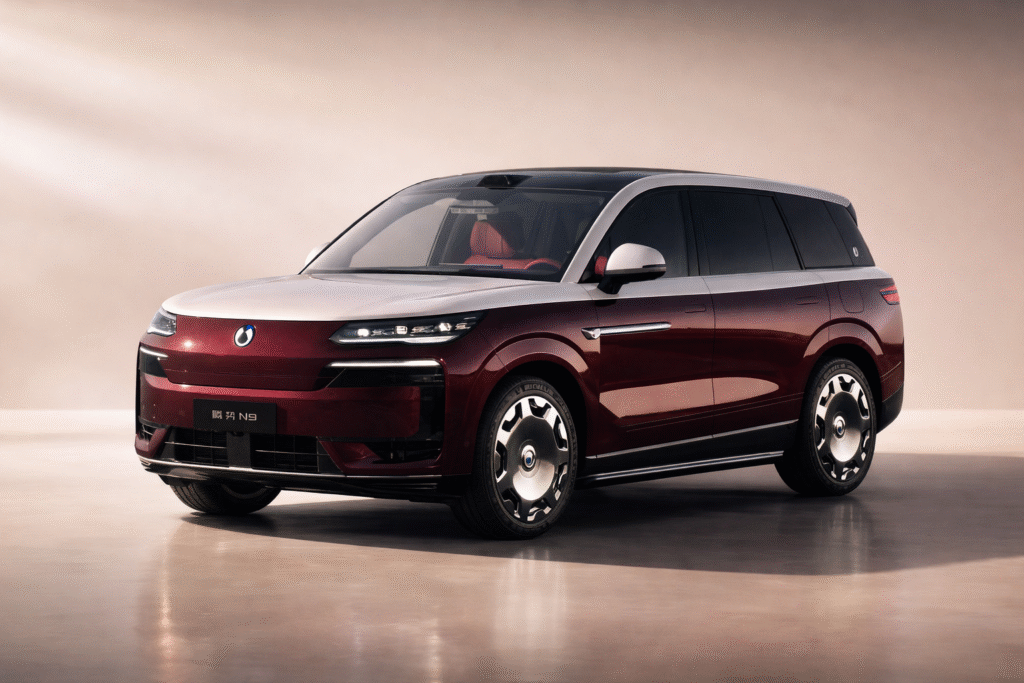 Denza N9 flash charging SUV with 9-minute charging and extended 420km electric range.