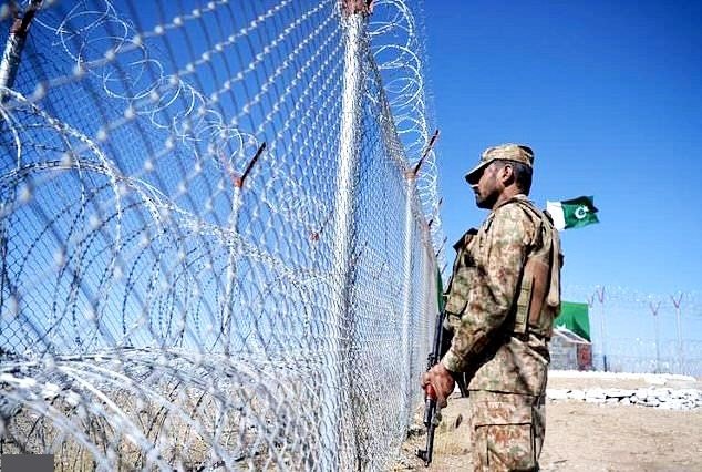 Pakistan army repels cross-border attack in Chaman, destroys multiple positions: security sources