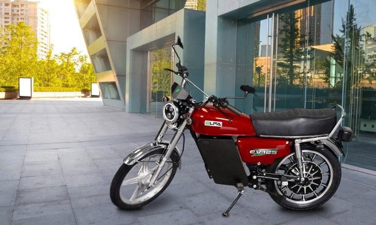 Electric bikes becoming common choice across Pakistan as petrol prices keep rising