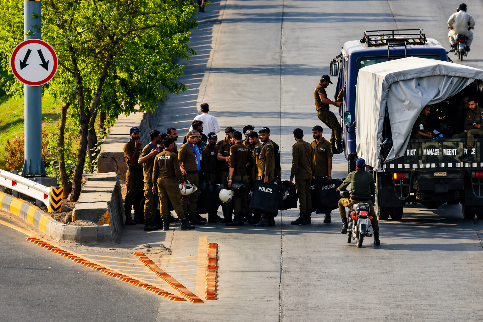 Islamabad locked down as uncertainty over US-Iran talks disrupts daily life