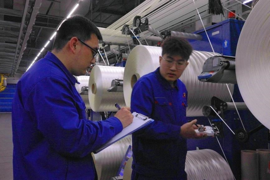 Young innovators drive China's carbon fiber breakthrough Young innovators drive China's carbon fiber breakthrough