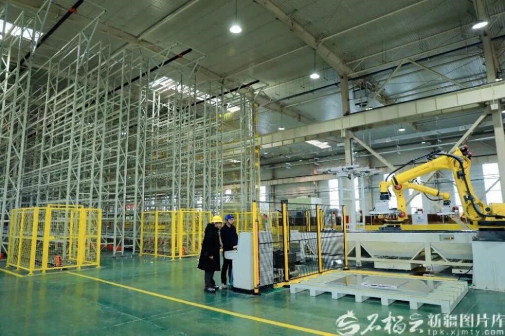 Shared factories boost efficiency, reduce costs in Urumqi, NW China's Xinjiang