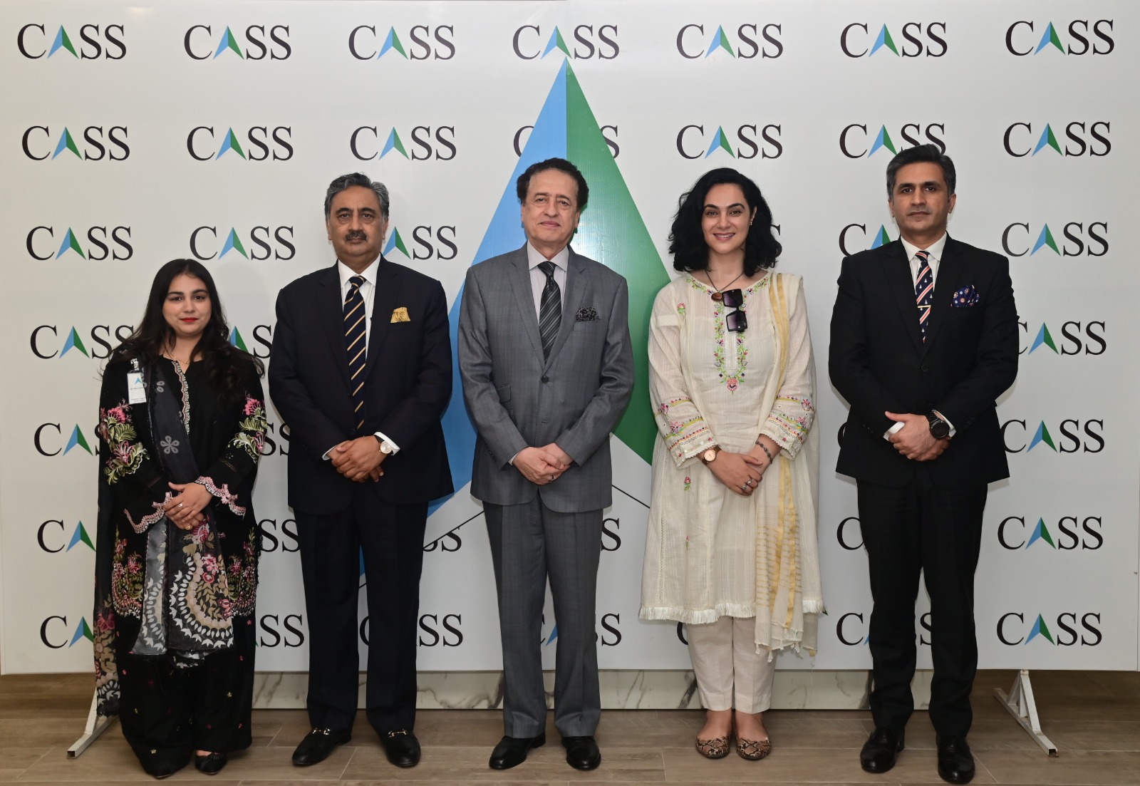 CASS Lahore discusses changing role of mediation in crisis environments