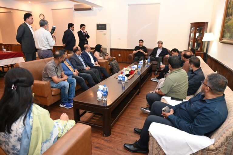 Bangladeshi civil servants visit NSPP Lahore for an executive development programme.